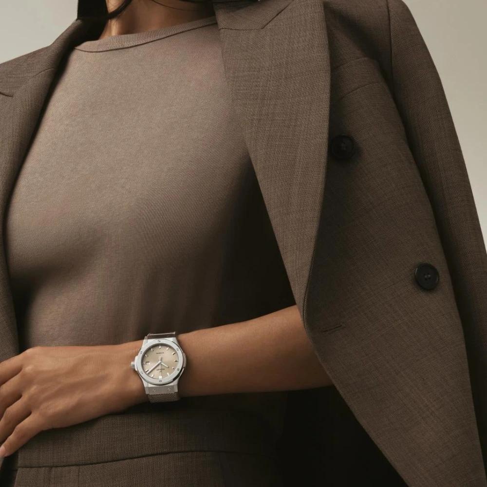 Classic Fusion Essential Taupe Ref. 542.NX.4610.NR.HEC25 - Image 4