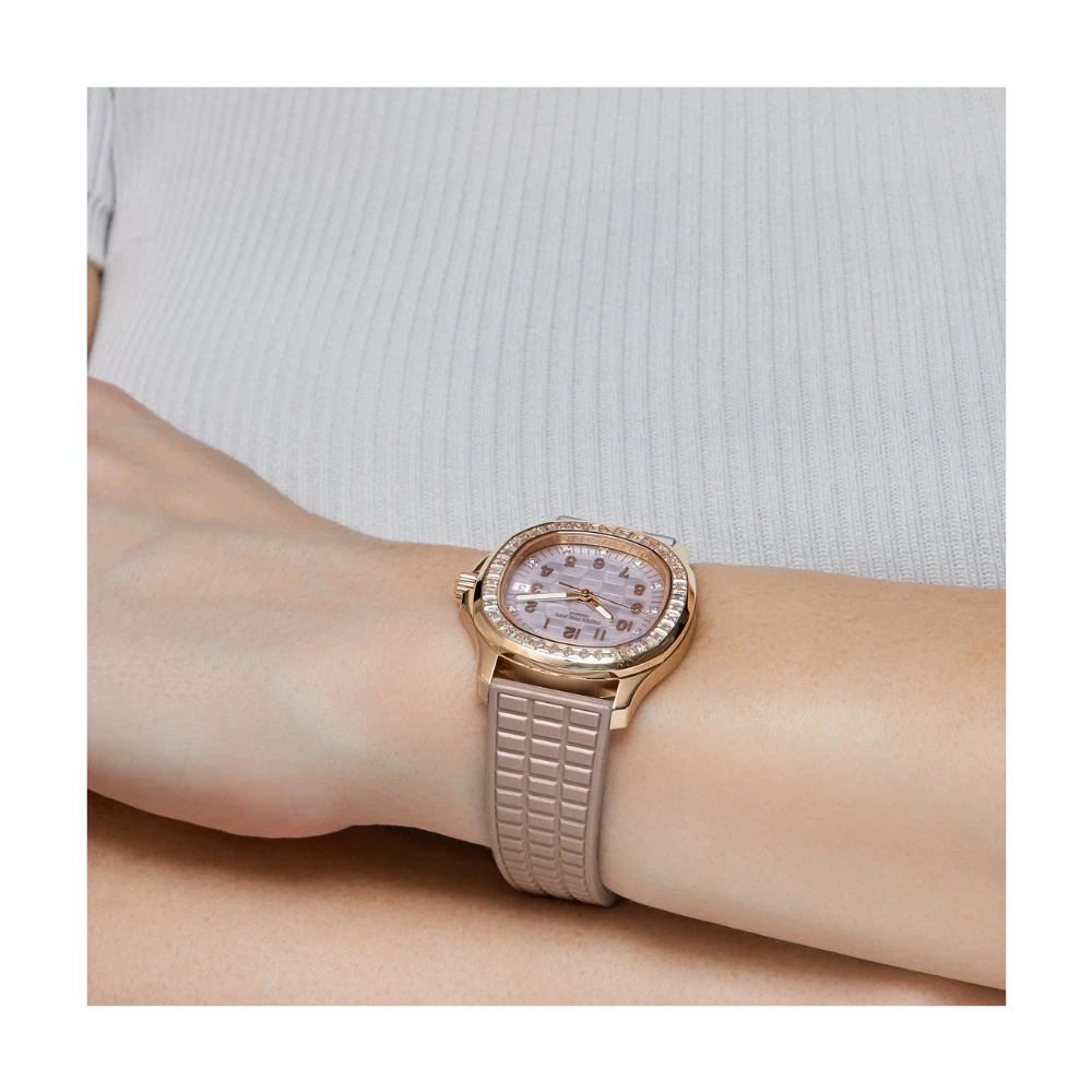 Patek Philippe Aquanaut Luce 5072R-001 'Haute Joaillerie' Rose Gold Diamond Dial - Image 5